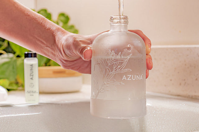 2. Add water and nozzle.
