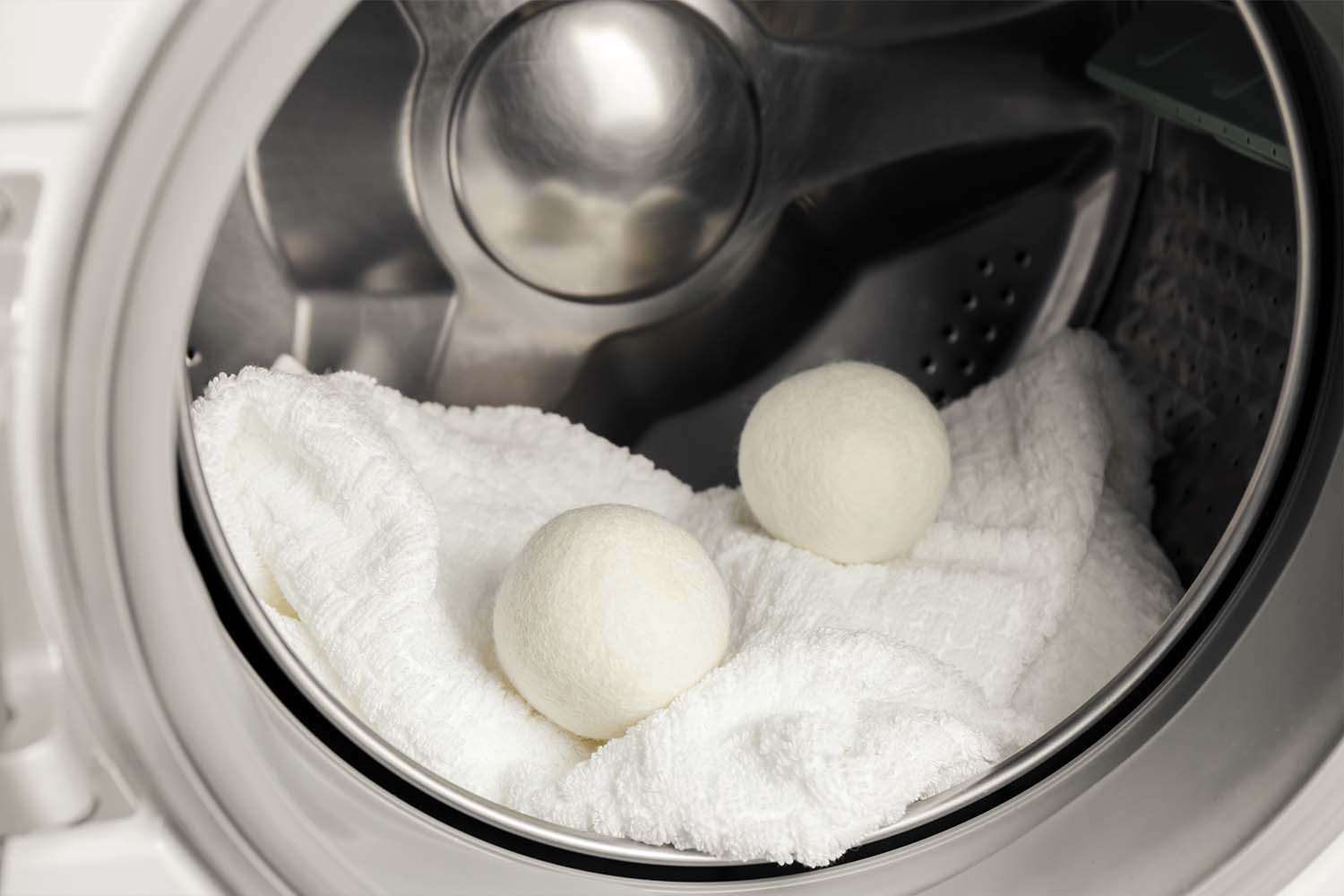 How To Use Wool Dryer Balls: The Complete Guide